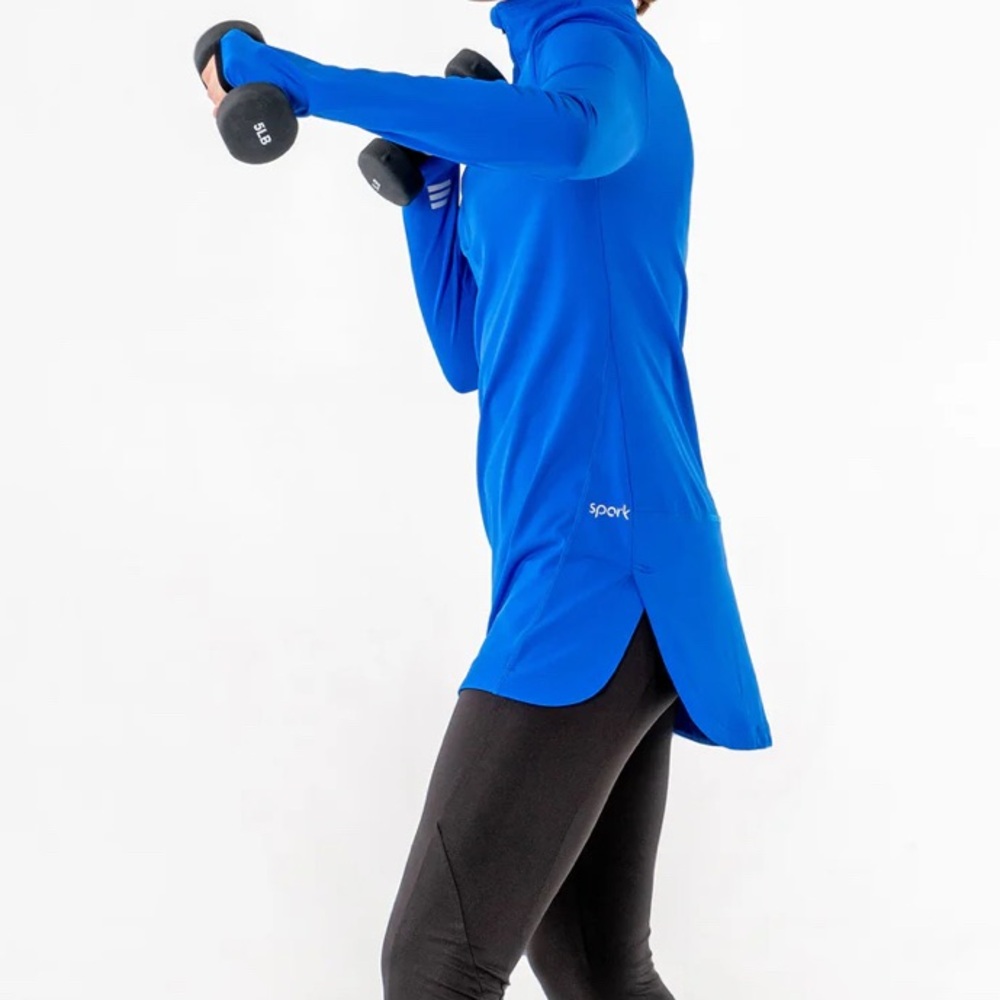 CYA - 1/4 zip long length workout top - XS (Veil Garments)